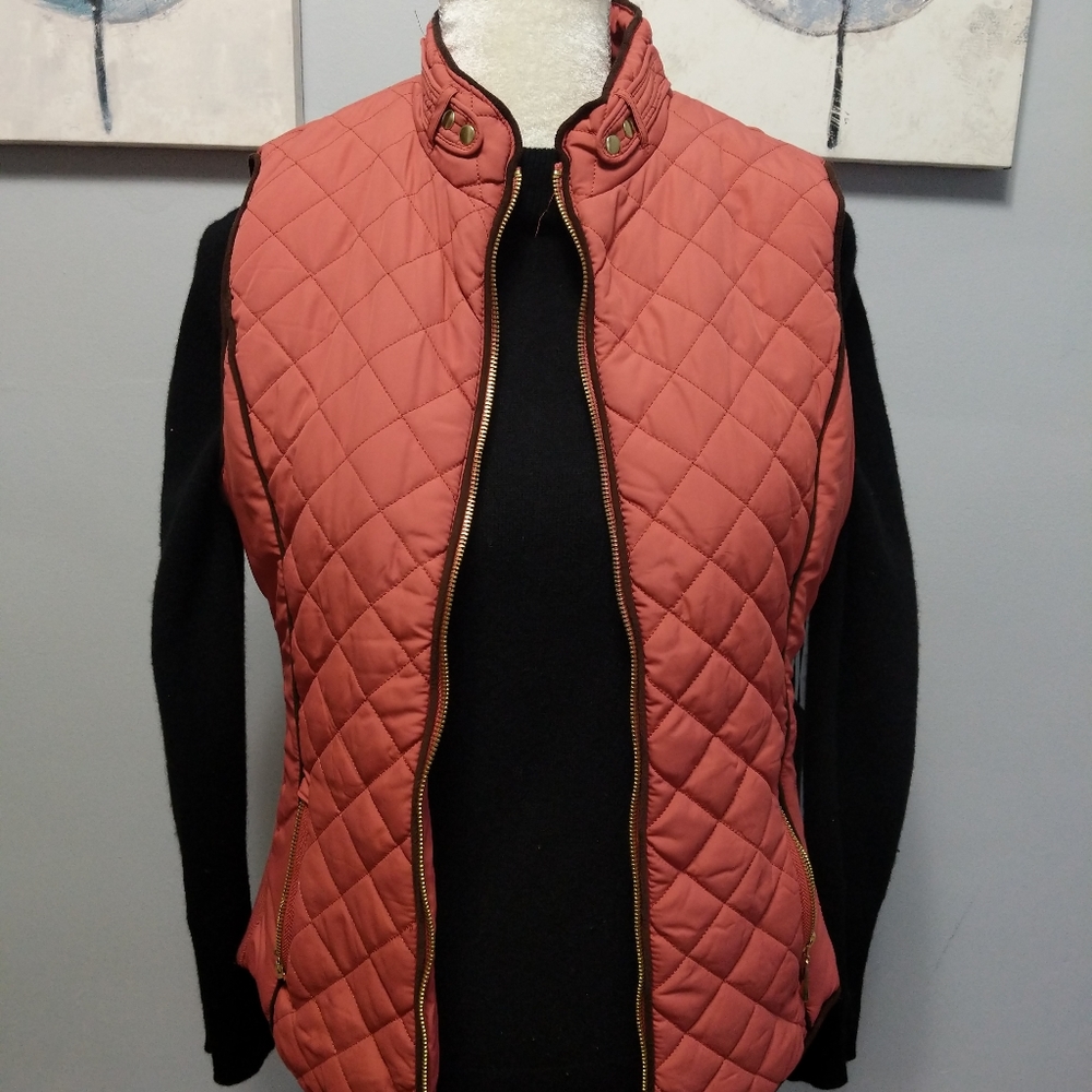 Vest - Picture 5 of 6